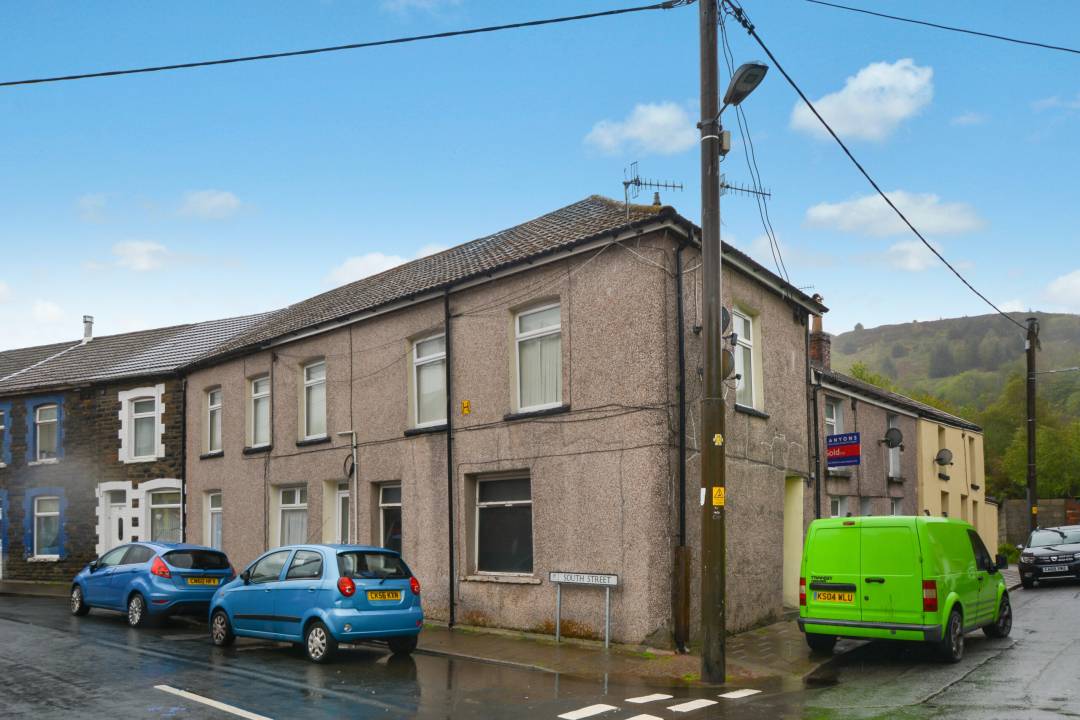 South Street, Ynyshir, Rhondda Cynon Taff CF39 0EF