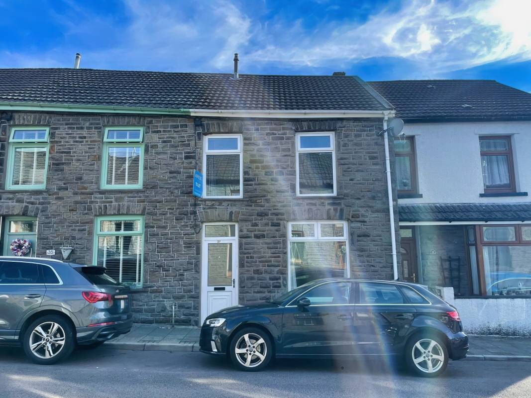 Crawshay Street, Pontypridd,  CF31 3EF