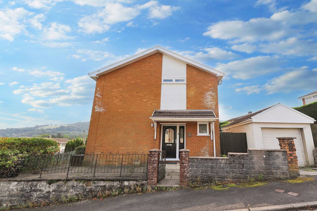 Willow Grove, Landare, Aberdare,   cf44 8bs