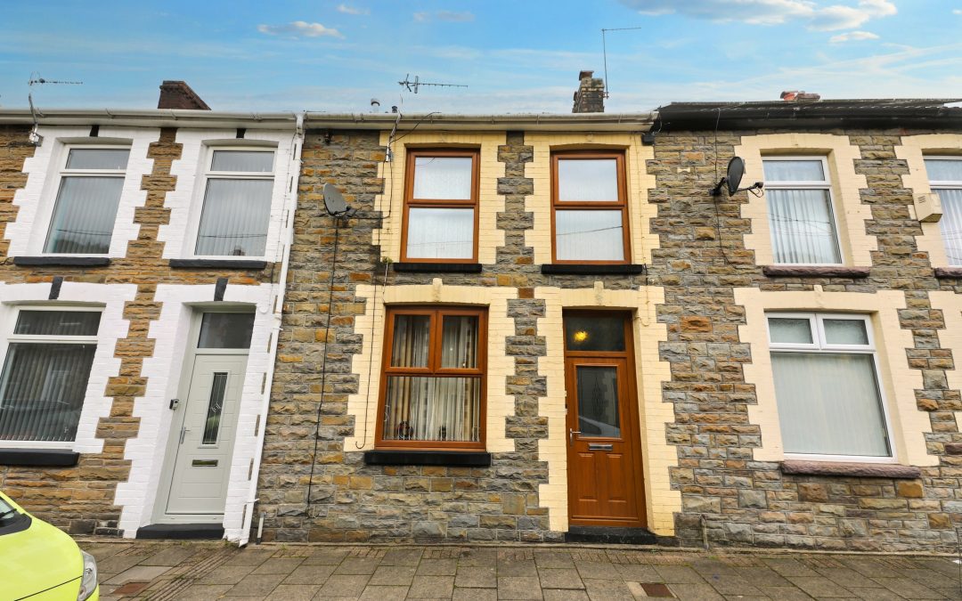 5 Cwmsaerbren Street, Treherbert, CF42 5LA