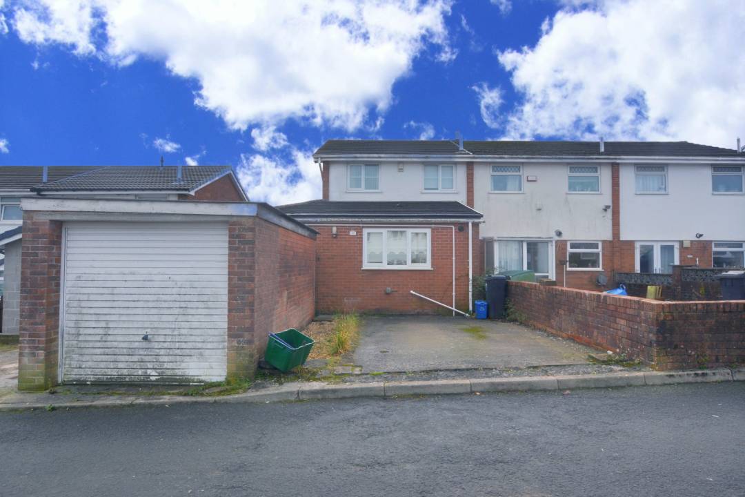 Castle Park, Merthyr Tydfil,   CF48 1JP